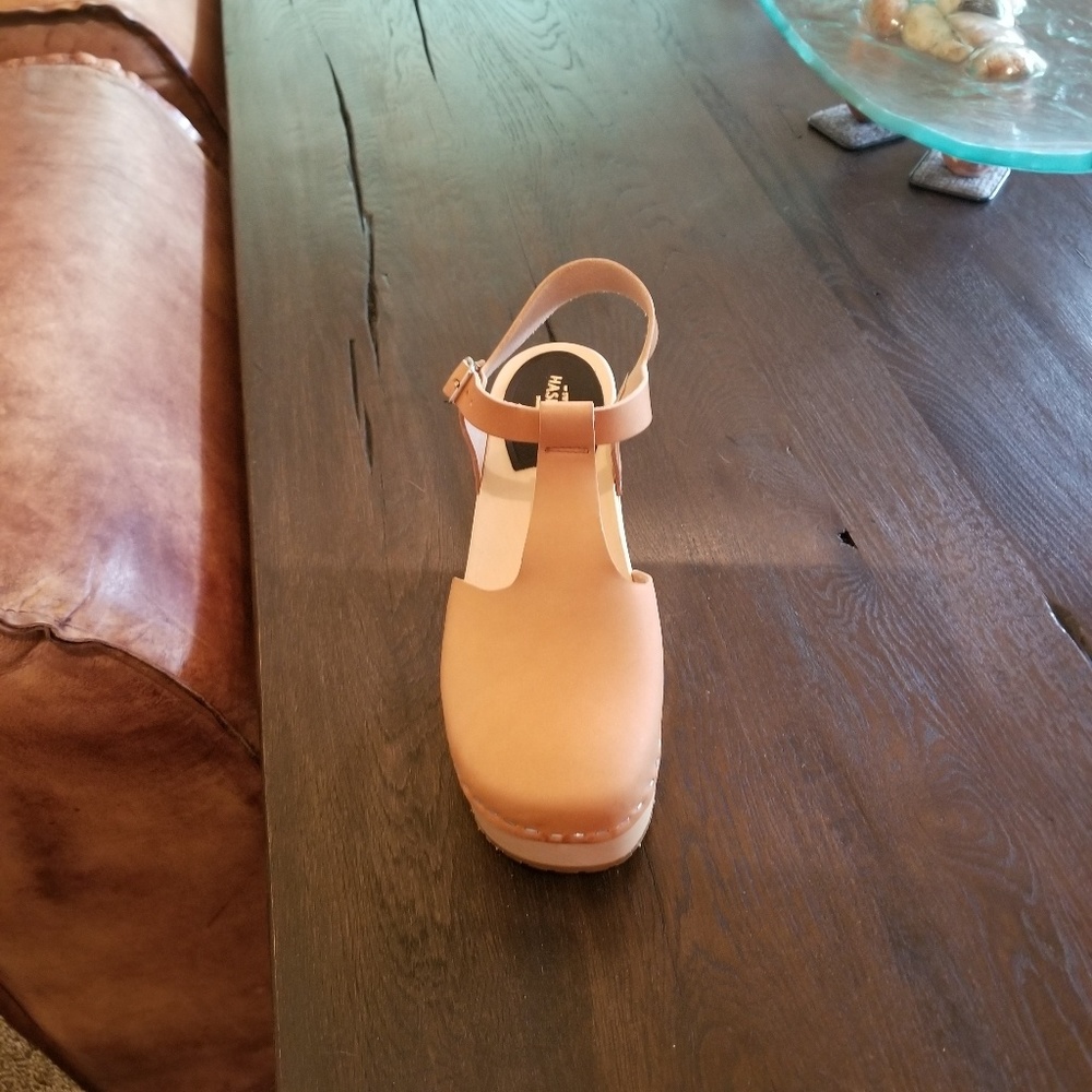 Swedish Hasbeens 39 (8) clogs t-strap new